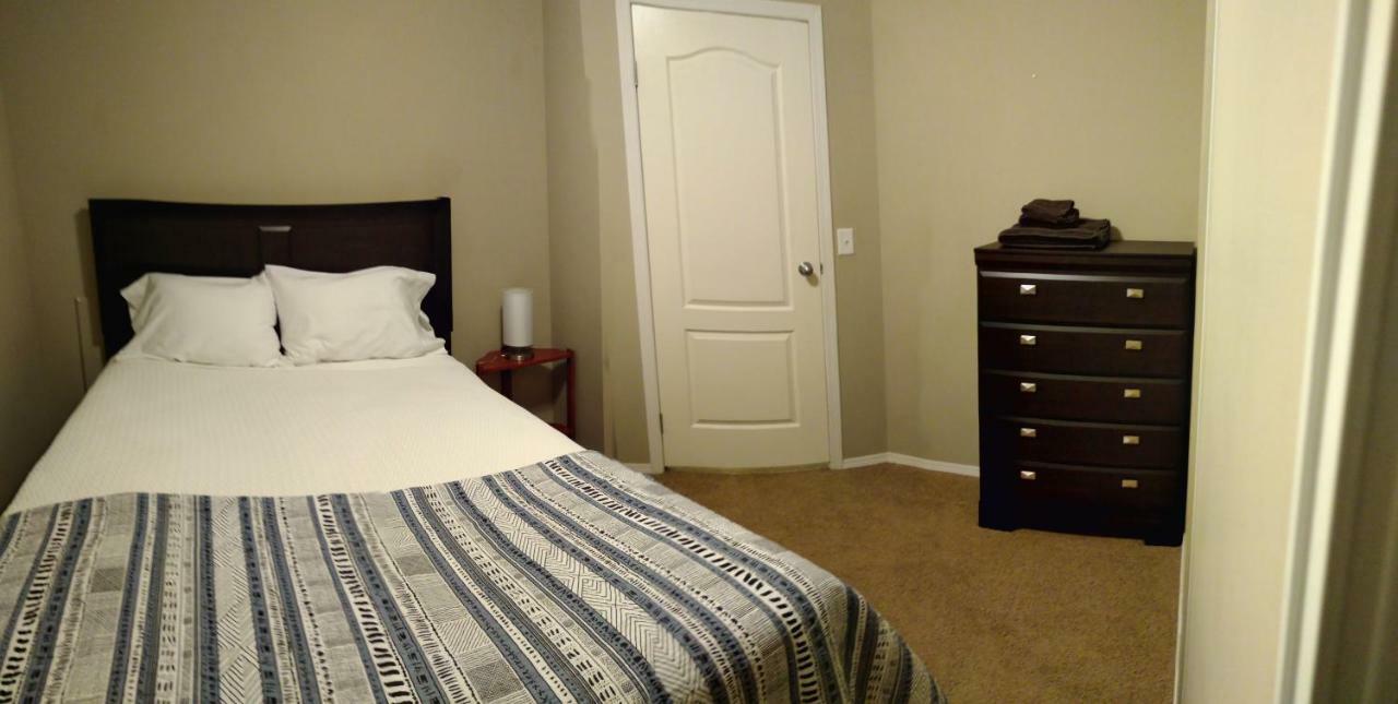 Campbell'S Accommodations Gull Lake エクステリア 写真